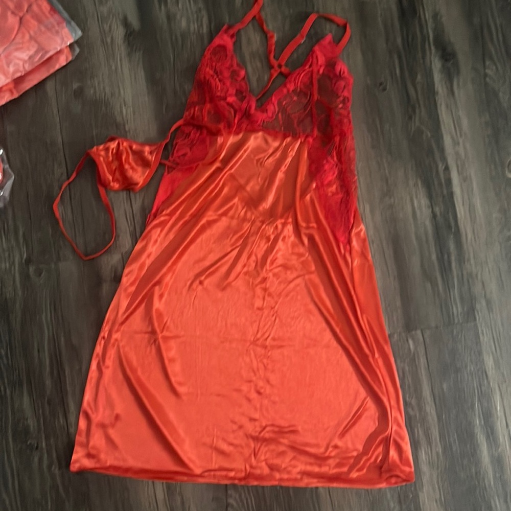Red lingerie set
